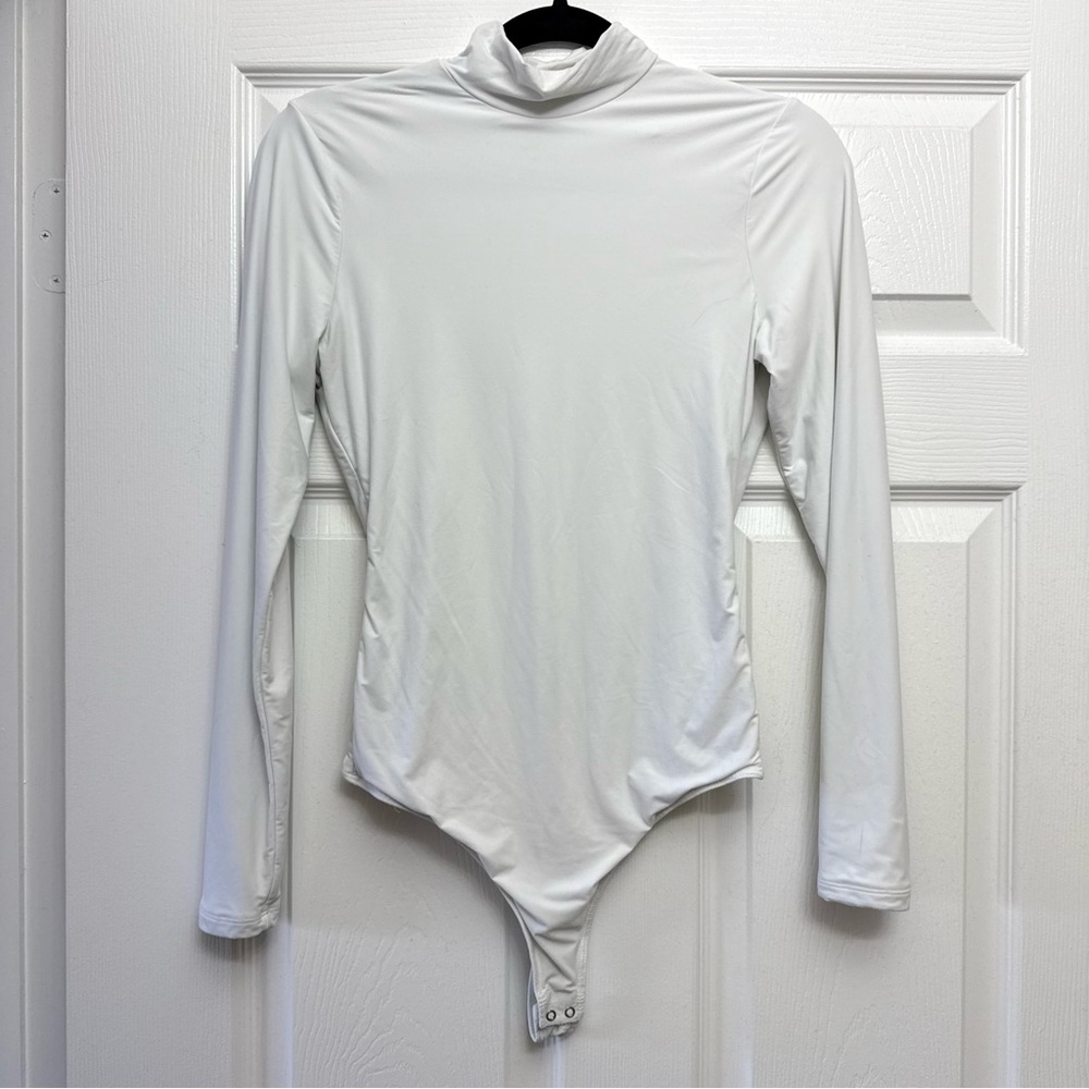 Abercrombie & Fitch Matte Seamless Mock Neck Bodysuit